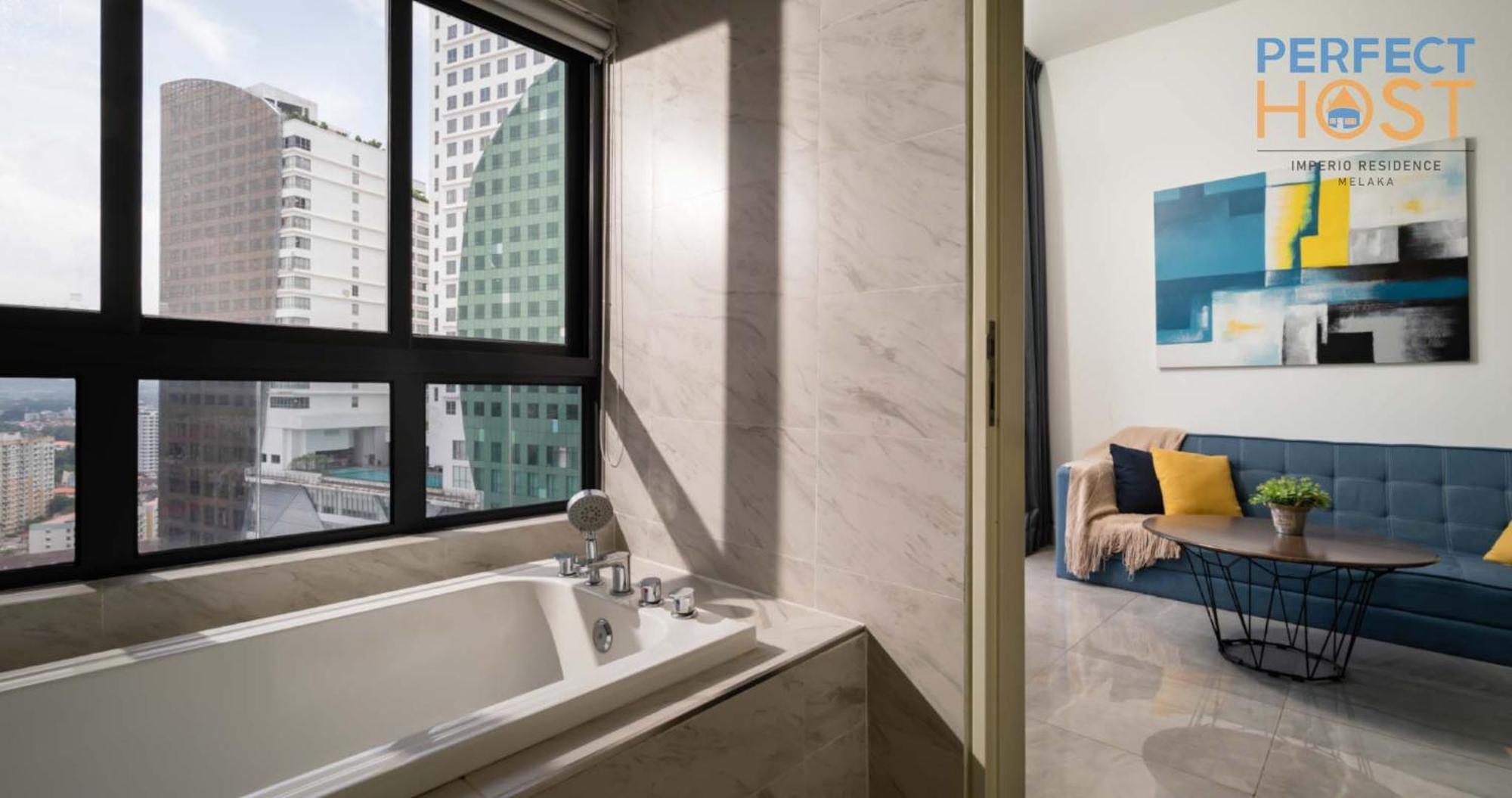 Imperio Seafront By Perfect Host Aparthotel 4*