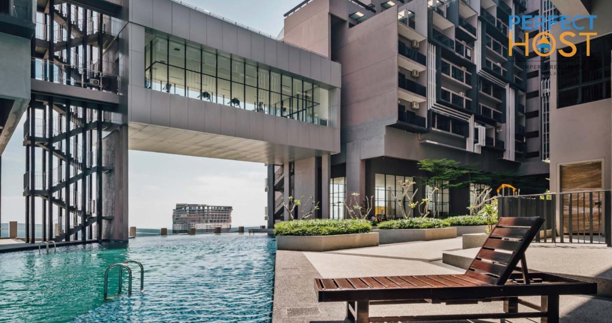Imperio Seafront By Perfect Host Aparthotel