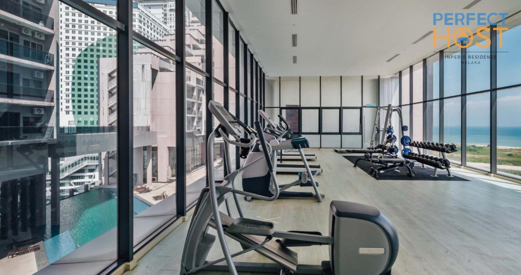 Imperio Seafront By Perfect Host Aparthotel 4*