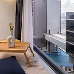 Imperio Residence Seafront By Perfect Host
